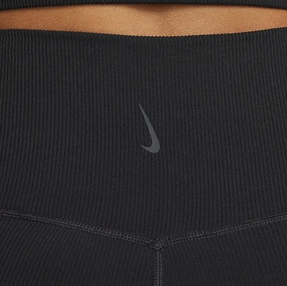 Nike Womens Yoga Luxe Layered 7/8 Leggings Tight Size Small